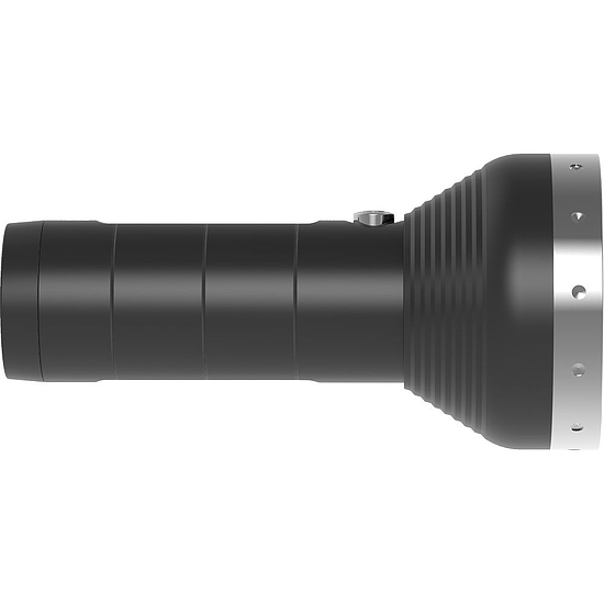LEDLENSER MT18 tölthető kézilámpa 3x18650 3000 lumen